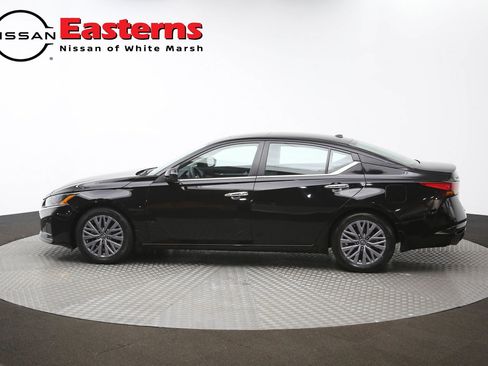 Used 2023 Nissan Altima 2.5 SV w/ SV Premium Package FWD image 63