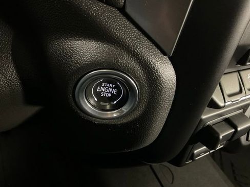 Used 2020 Chevrolet Silverado 1500 LT w/ All-Star Edition image 23