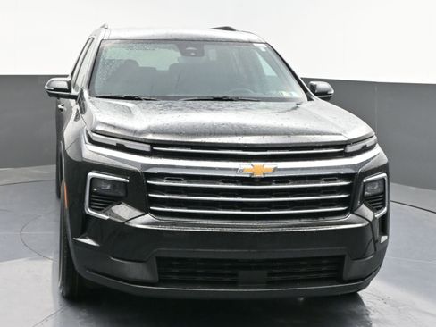 New 2026 Chevrolet Traverse LT w/ Driver Confidence Package AWD/4WD image 2