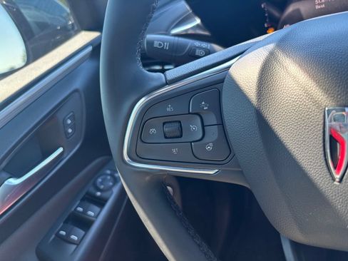 Used 2024 Buick Envista Avenir FWD image 32