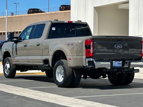 New 2026 Ford F350 XLT w/ XLT Premium Package AWD/4WD image 5