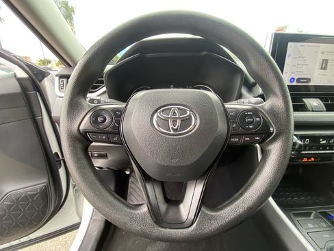 Certified 2025 Toyota RAV4 XLE AWD/4WD image 26