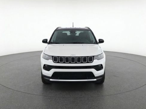 Used 2025 Jeep Compass Limited image 2