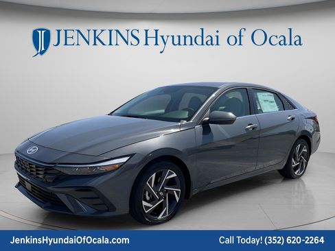 New 2026 Hyundai Elantra Limited FWD image 14