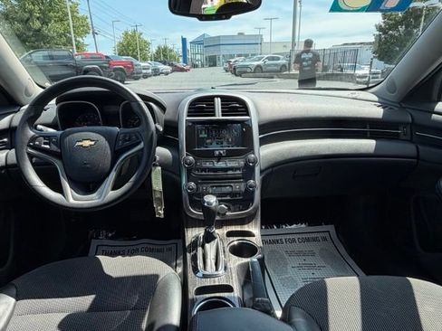 Certified 2016 Chevrolet Malibu LT FWD image 3