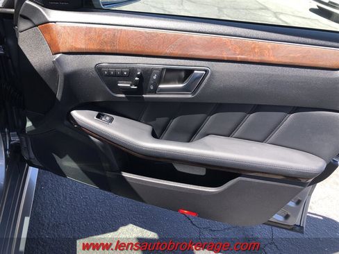 Used 2013 Mercedes-Benz E 350 Sedan image 23