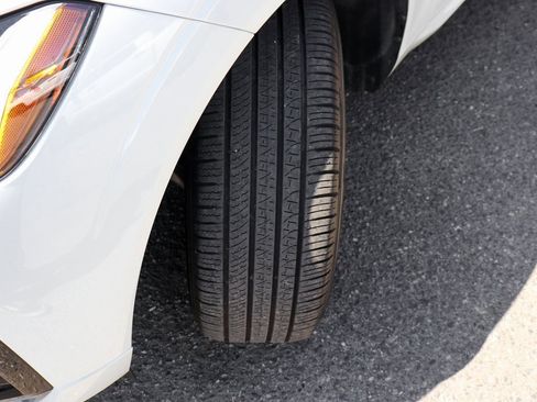 Used 2024 Volvo XC60 B5 Core image 45