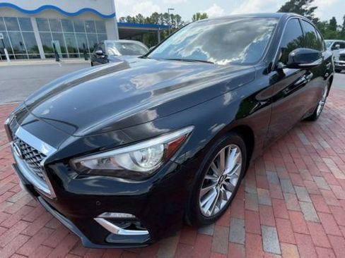 Used 2023 INFINITI Q50 Luxe w/ Cargo Package AWD/4WD image 5