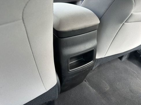 Used 2019 Toyota Corolla LE FWD image 27
