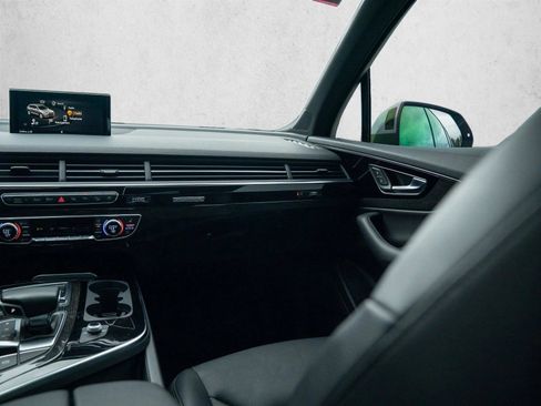 Used 2019 Audi Q7 3.0T Premium Plus w/ Premium Plus Package AWD/4WD image 20