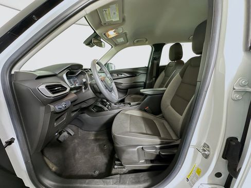 Used 2023 Chevrolet TrailBlazer LS FWD image 13