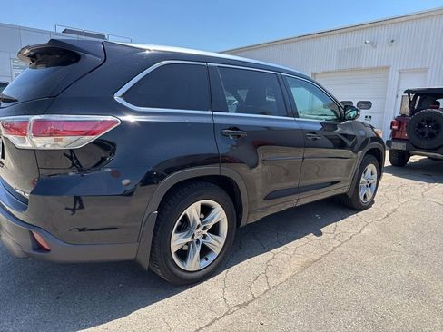 Used 2015 Toyota Highlander Limited AWD/4WD image 6
