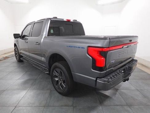 Used 2023 Ford F150 Lightning Lariat image 3