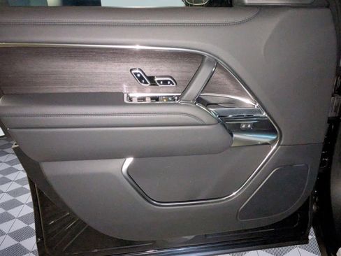 New 2026 Land Rover Range Rover SE AWD/4WD image 11