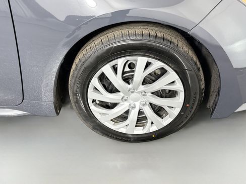 Used 2024 Toyota Corolla LE image 31