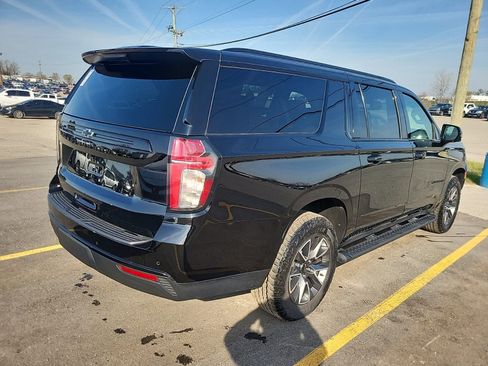 Used 2024 Chevrolet Suburban Z71 w/ Luxury Package AWD/4WD image 6