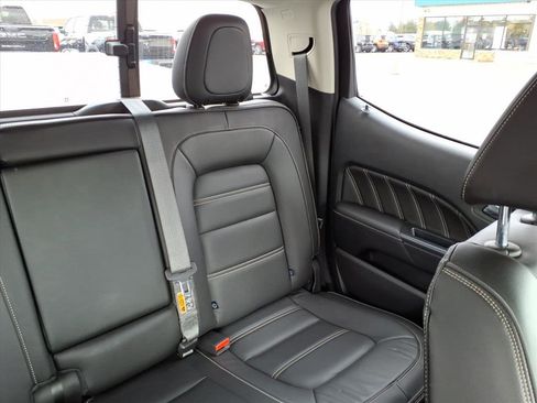 Certified 2022 GMC Canyon Denali image 15