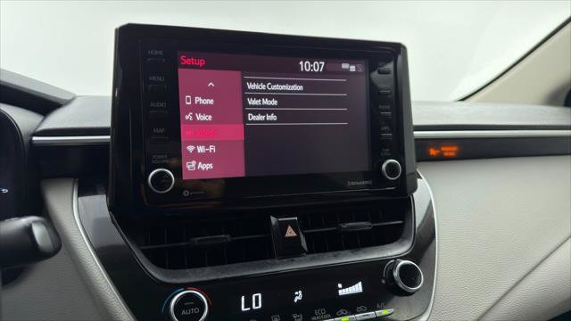 Used 2022 Toyota Corolla LE FWD image 33