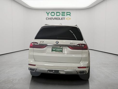 Used 2021 BMW X7 xDrive40i w/ Premium Package AWD/4WD image 8