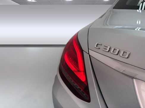Used 2020 Mercedes-Benz C 300 Sedan image 11