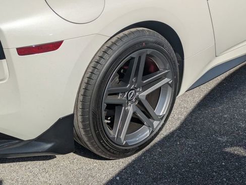 Used 2025 Nissan Z Sport w/ Floor Mat Package image 7