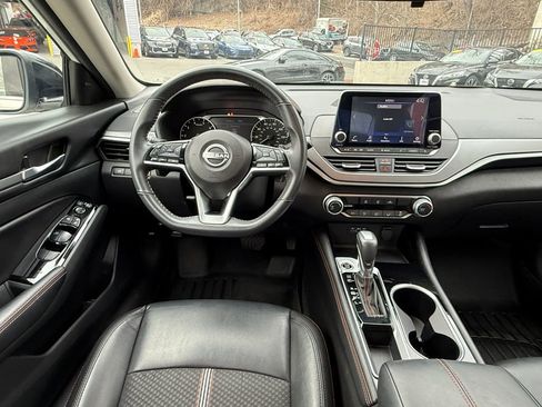 Used 2024 Nissan Altima 2.5 SR image 11