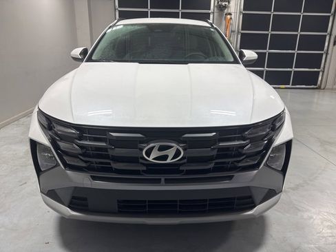 Certified 2025 Hyundai Tucson SEL image 3