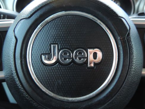 Used 2020 Jeep Wrangler Unlimited Rubicon image 30
