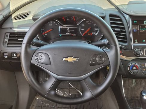 Used 2014 Chevrolet Impala LT w/ Convenience Package FWD image 12