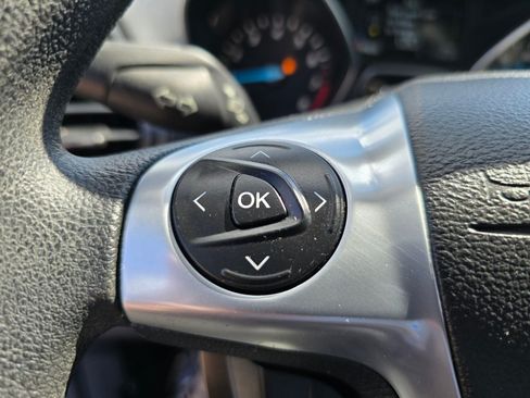 Used 2016 Ford Escape SE w/ Equipment Group 201A AWD/4WD image 5