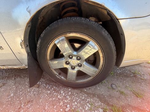 Used 2006 Chevrolet Malibu LTZ FWD image 14