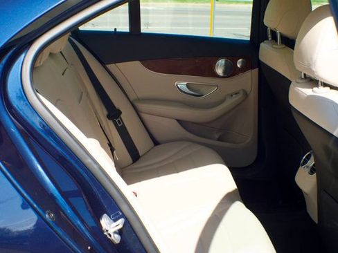 Used 2015 Mercedes-Benz C 300 4MATIC Sedan image 54