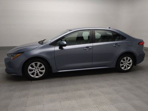 Used 2025 Toyota Corolla LE FWD image 2