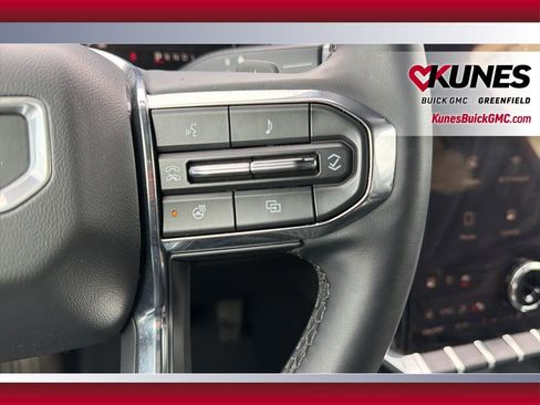 Used 2024 GMC Acadia Elevation image 20