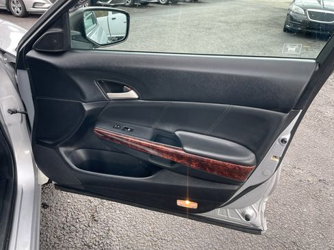 Used 2010 Honda Crosstour EX-L image 29