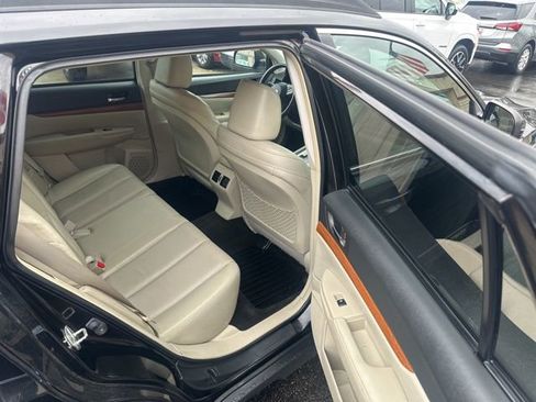 Used 2013 Subaru Outback 2.5i Limited w/ Moonroof Pkg image 18