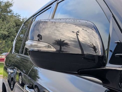 Used 2019 Lexus LX 570 4WD image 13