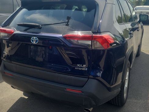 Used 2020 Toyota RAV4 XLE w/ Convenience Package AWD/4WD image 6