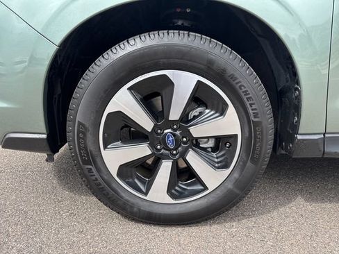 Used 2018 Subaru Forester 2.5i Limited AWD/4WD image 10