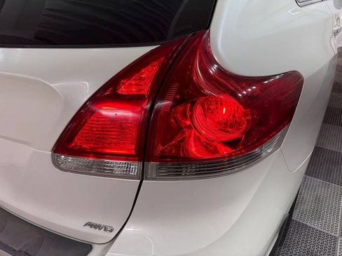Used 2010 Toyota Venza AWD image 34