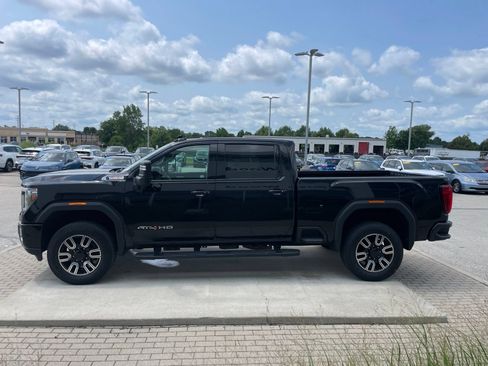 Used 2020 GMC Sierra 2500 AT4 w/ AT4 Premium Package AWD/4WD image 9