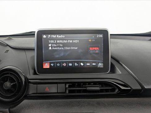 Used 2016 MAZDA MX-5 Miata Club image 23