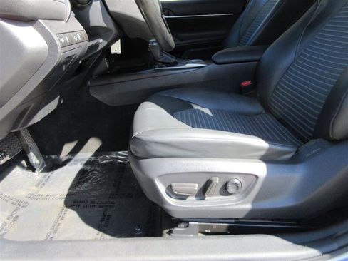 Used 2024 Toyota Camry SE FWD image 19
