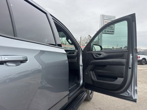 Used 2022 Chevrolet Tahoe RST w/ Sport Performance Package image 21