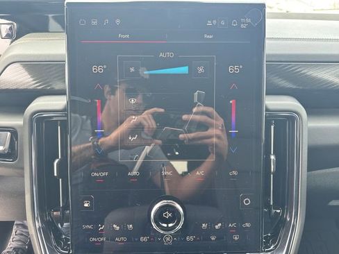 New 2026 GMC Yukon AT4 image 19