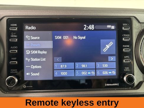 Used 2022 Toyota Tacoma TRD Sport w/ Technology Package image 17