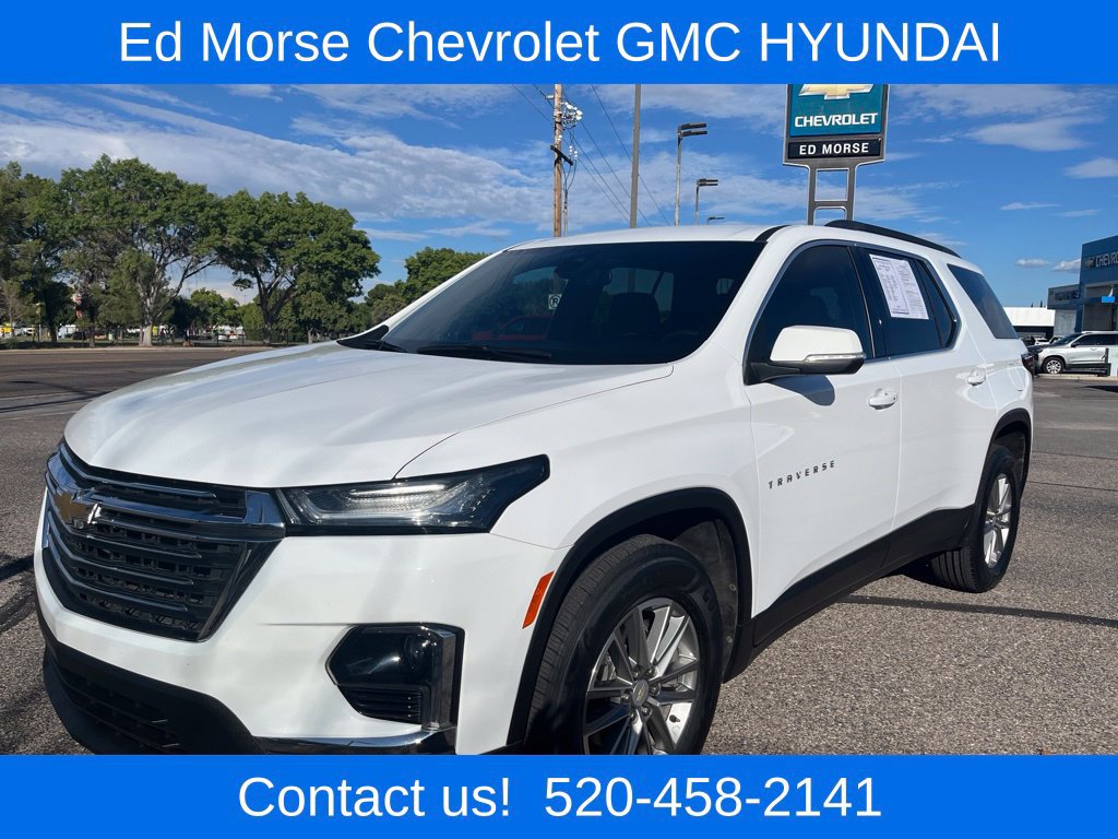 Used 2023 Chevrolet Traverse LT AWD/4WD image 1