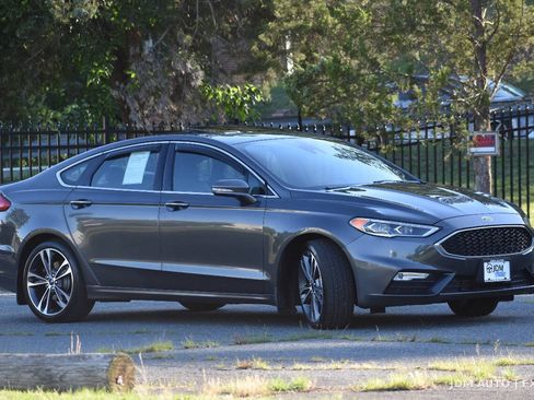 Used 2018 Ford Fusion Sport w/ Equipment Group 401A AWD/4WD image 4