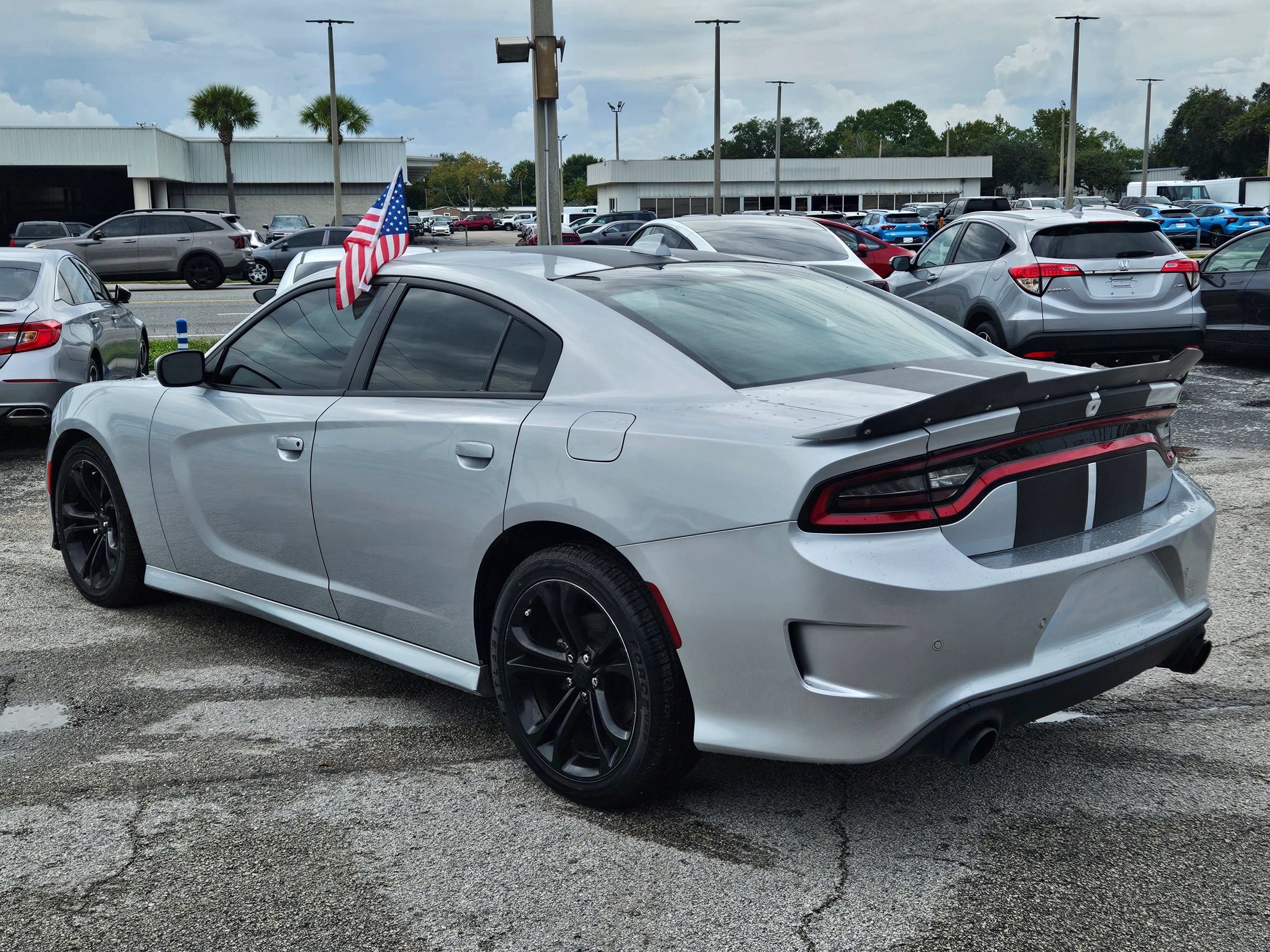Used 2020 Dodge Charger R/T RWD image 5