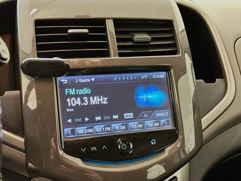 Used 2015 Chevrolet Sonic LTZ image 21